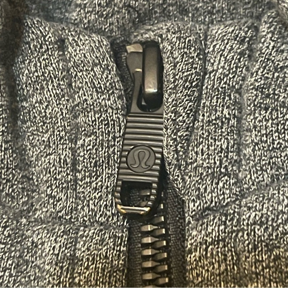 Lululemon Scuba Hoodie *Light Cotton Fleece Size 4 - Picture 5 of 7